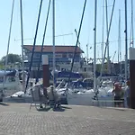 호텔 Havenzicht Texel 우데쉴드